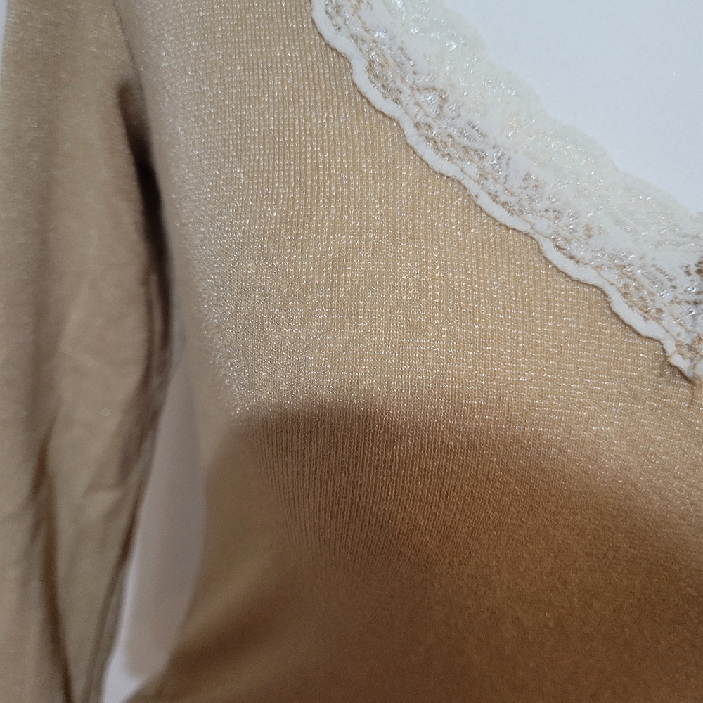Shameless Tan And White Y2k Feminine Lacey Romantic Sparkly Top | Medium - Picture 3 of 8